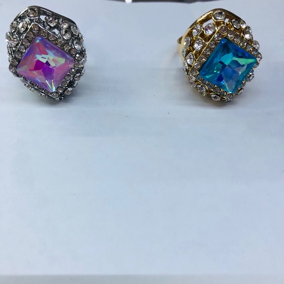 NEW Rhinestone Vintage Costume Rings 💙 - Picture 3 of 4